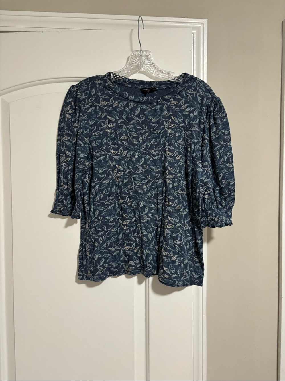 LUCKY BRAND, Women’s Blue Leaf-Print Blouse, Size Large